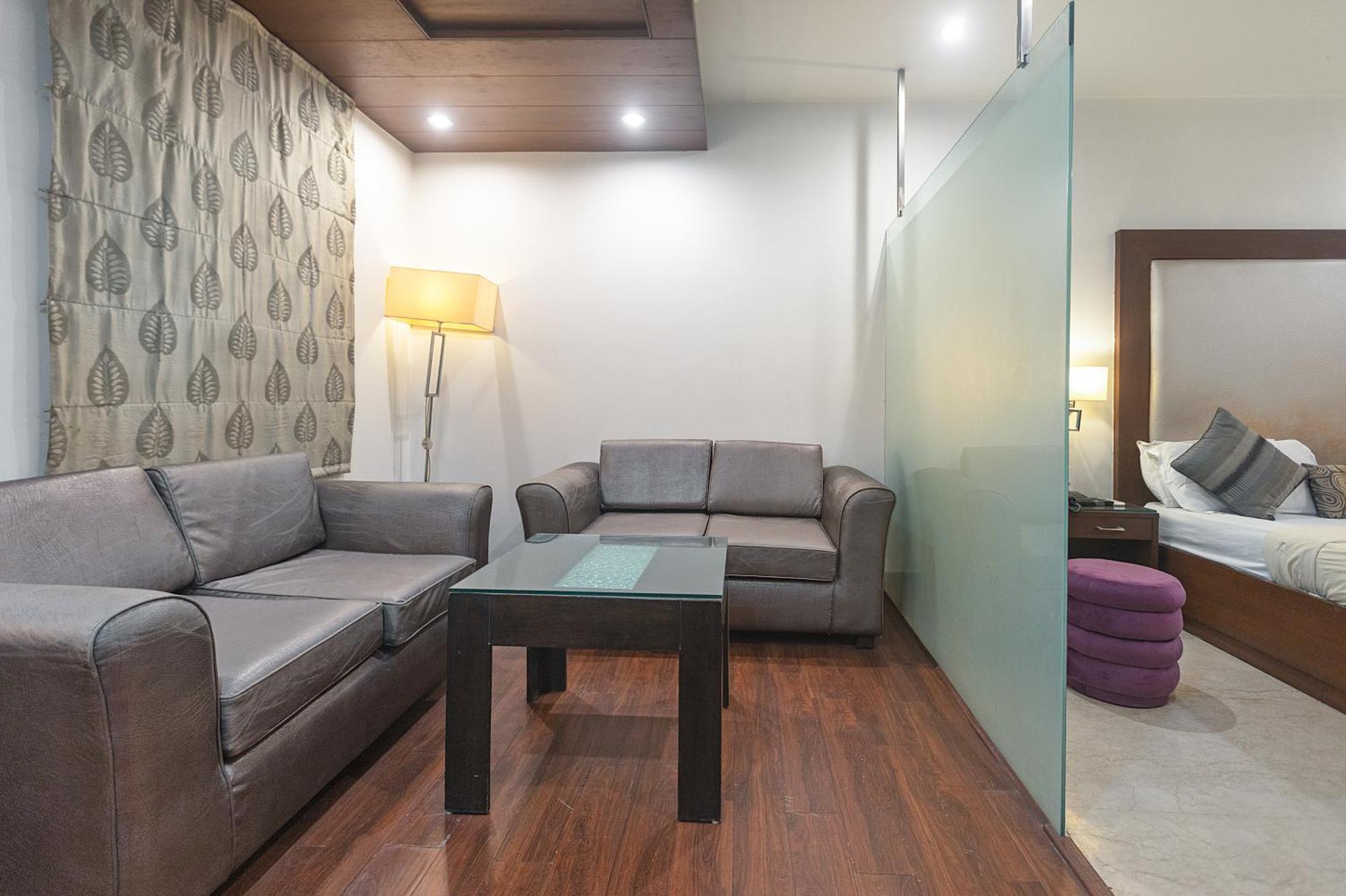 The Grand Vikalp By Saga Hotels Nueva Delhi Exterior foto